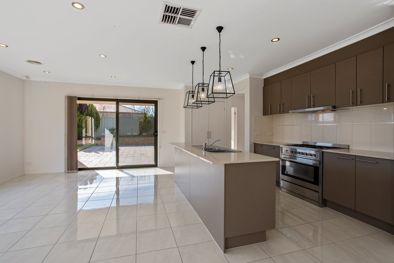 26 Rathlin Avenue JUNORTOUN 4