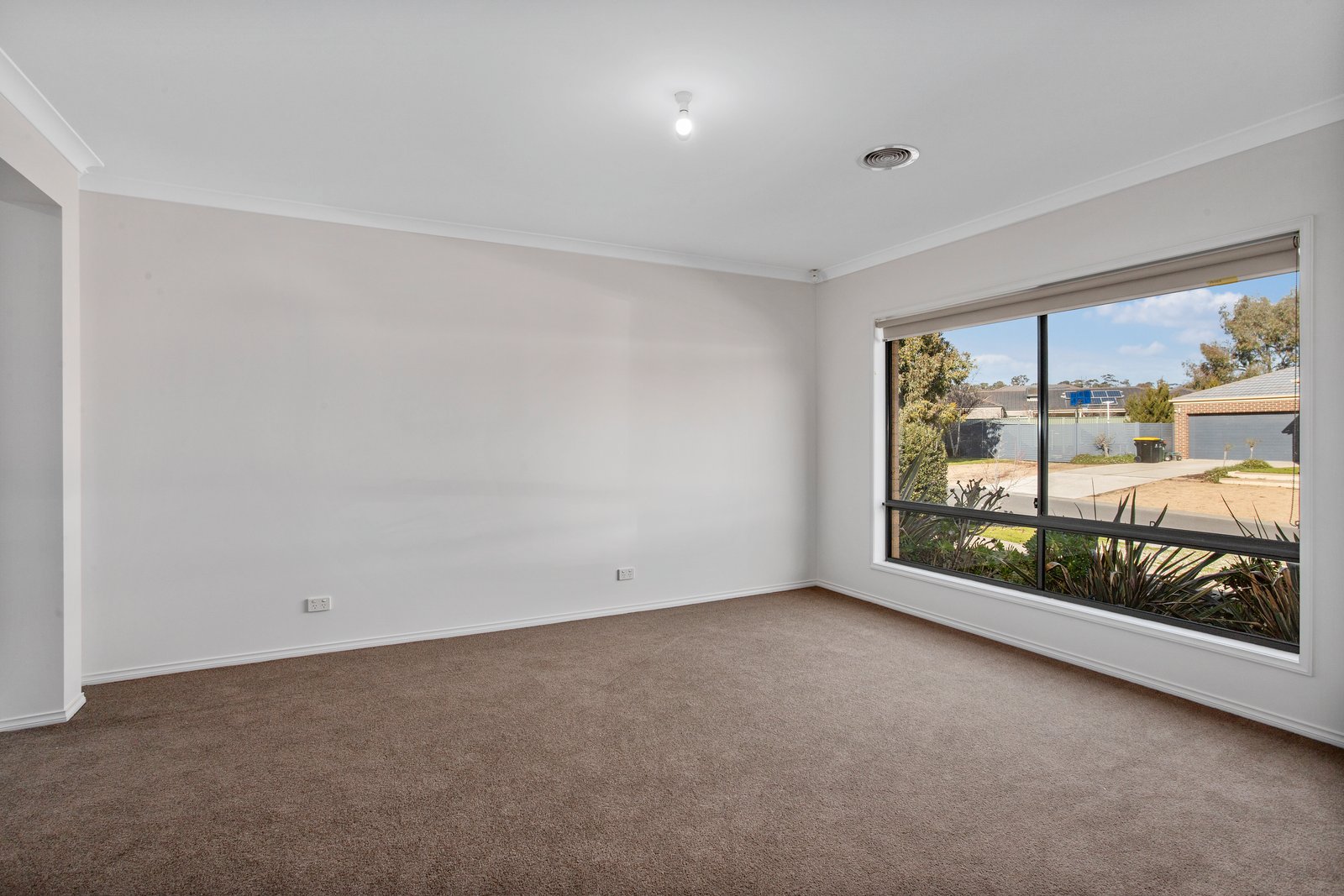 26 Rathlin Avenue JUNORTOUN 8