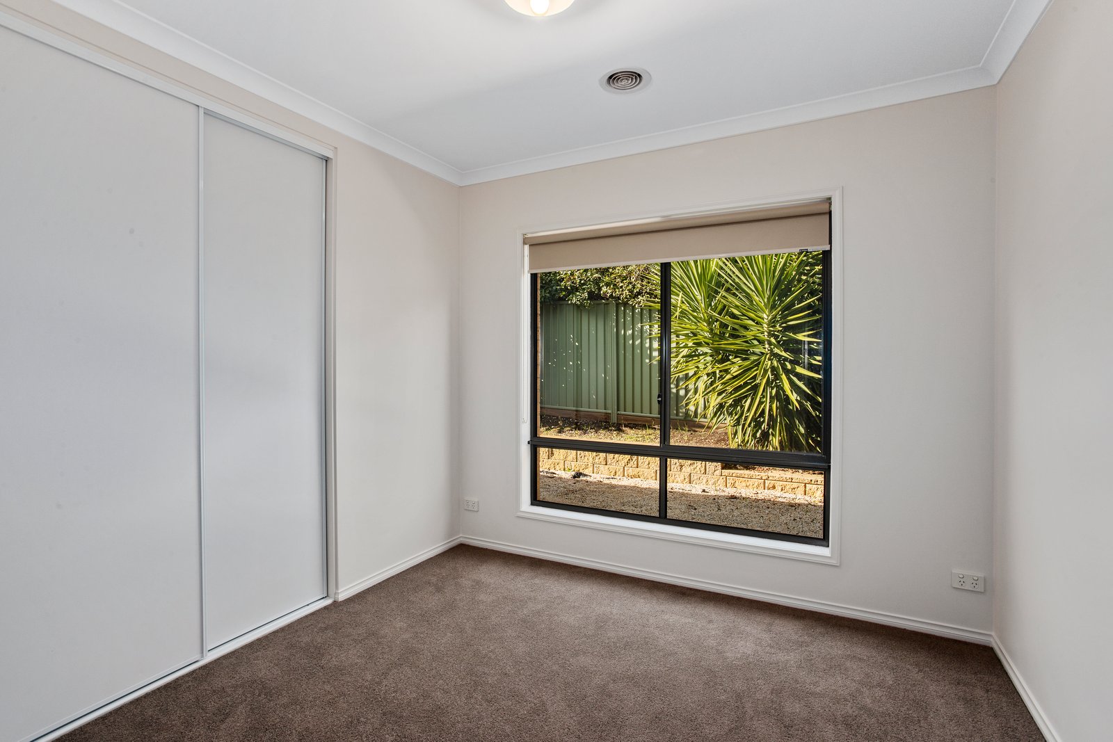 26 Rathlin Avenue JUNORTOUN 12