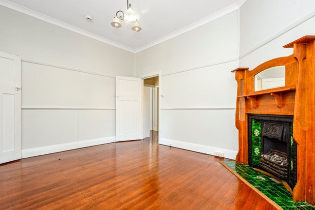 26 Raymond Terrace Road EAST MAITLAND 6