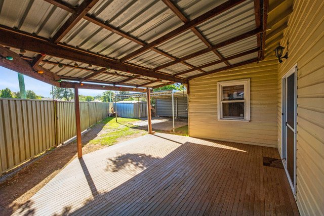 26 Raymond Terrace Road EAST MAITLAND 12