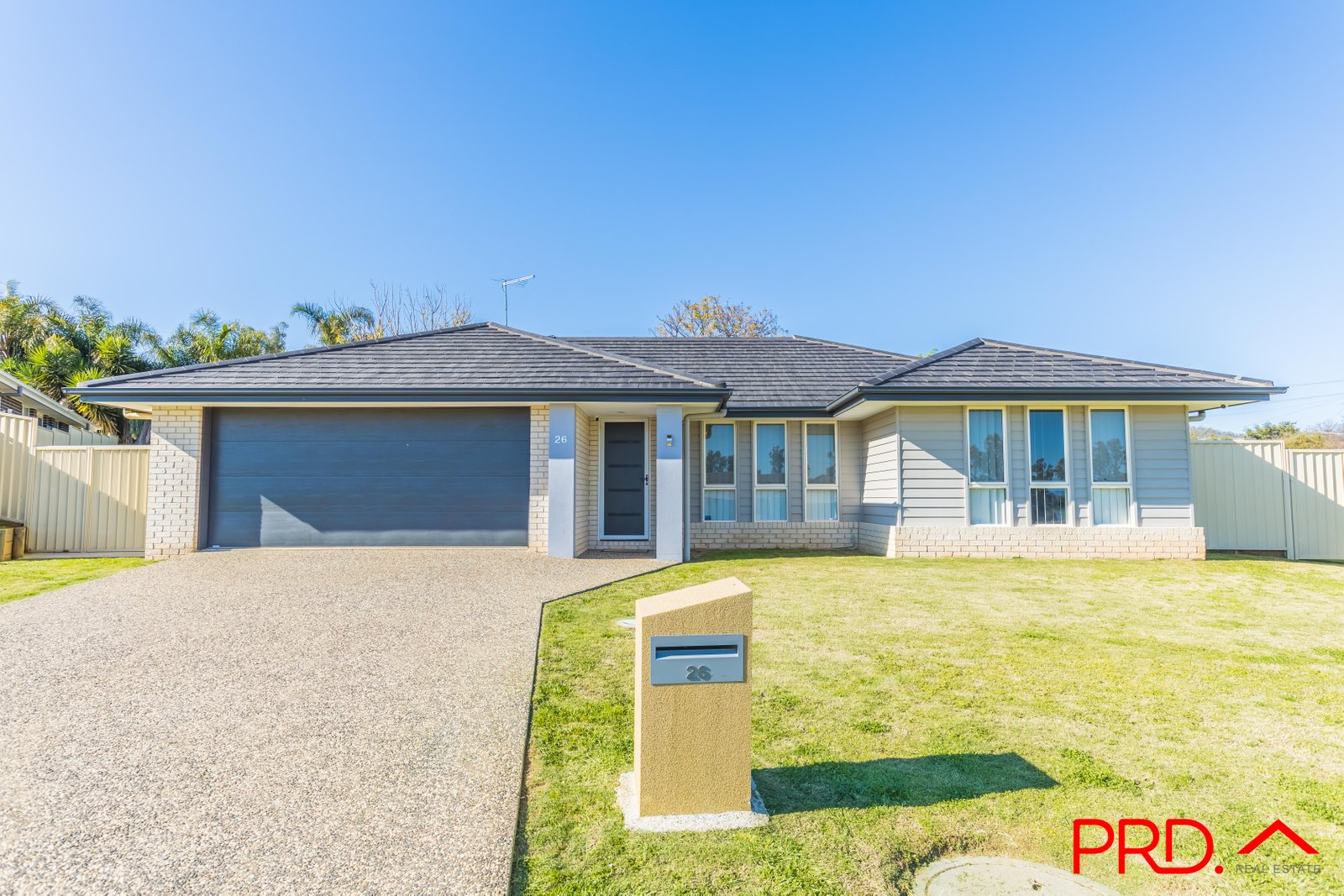 26 Regal Park Road TAMWORTH 1