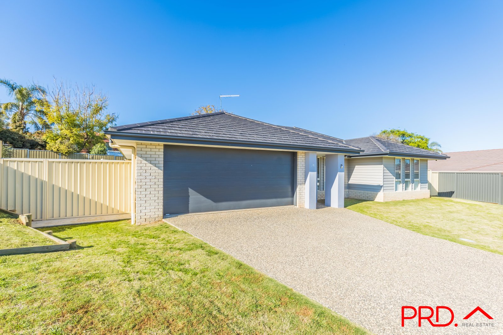 26 Regal Park Road TAMWORTH 4