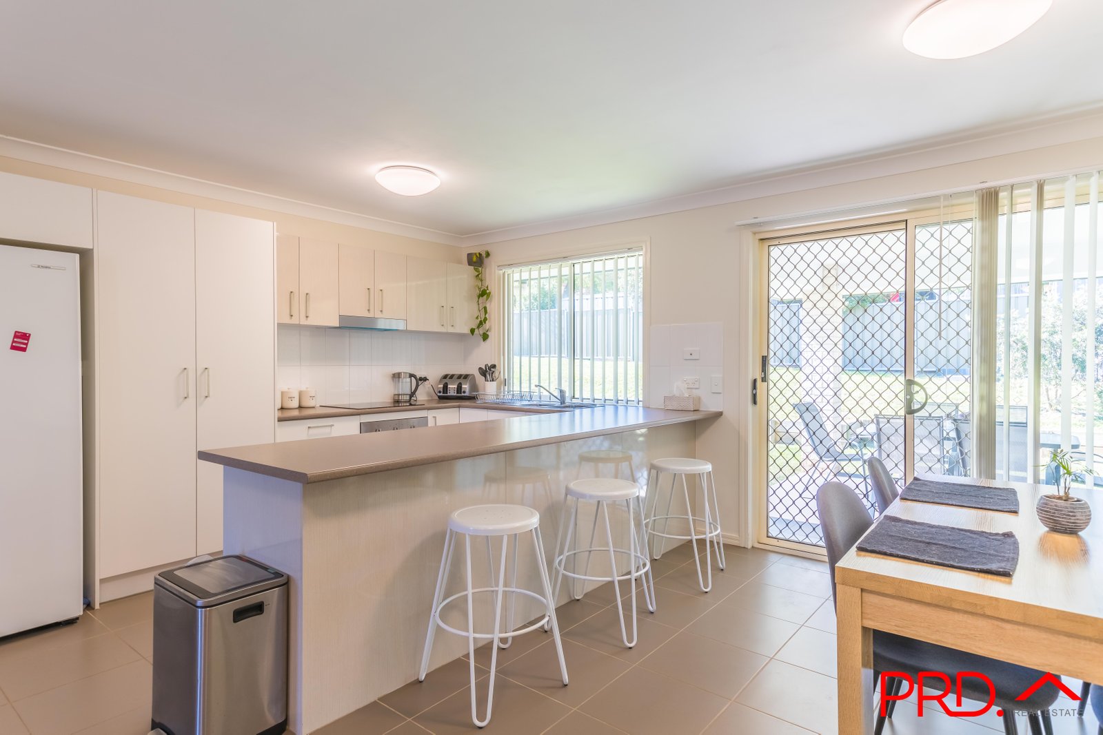 26 Regal Park Road TAMWORTH 12
