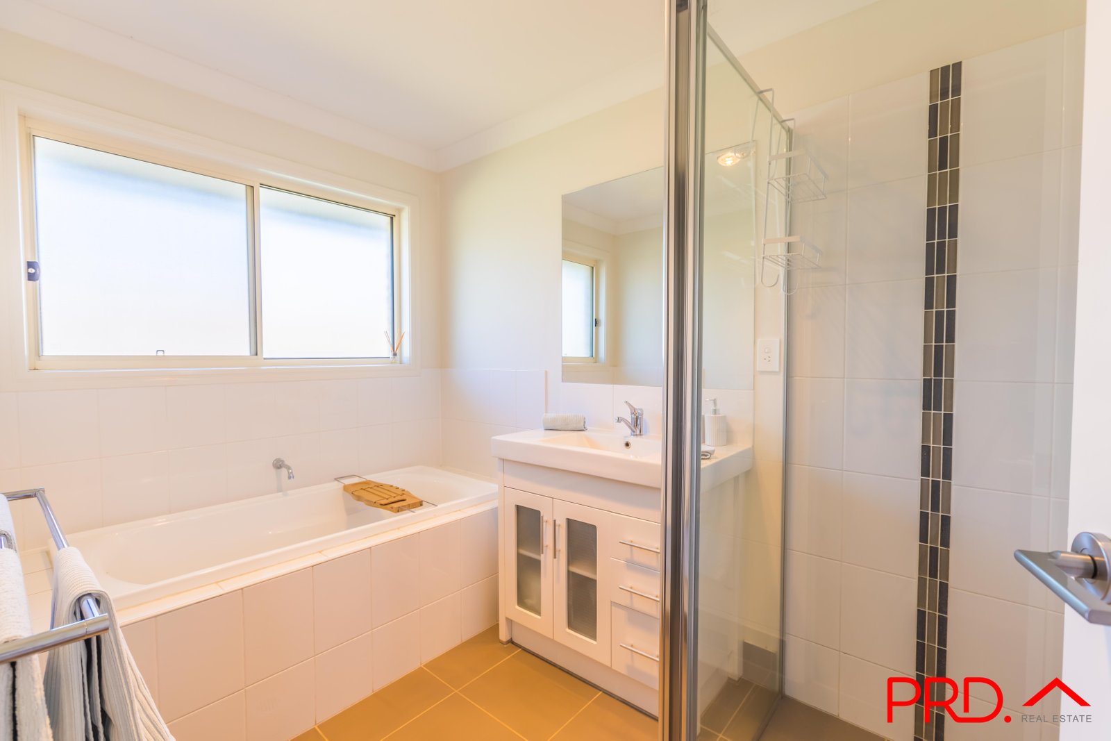 26 Regal Park Road TAMWORTH 18
