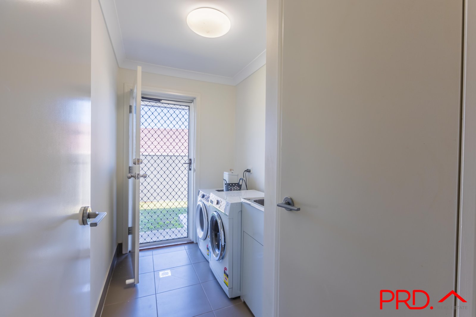 26 Regal Park Road TAMWORTH 19