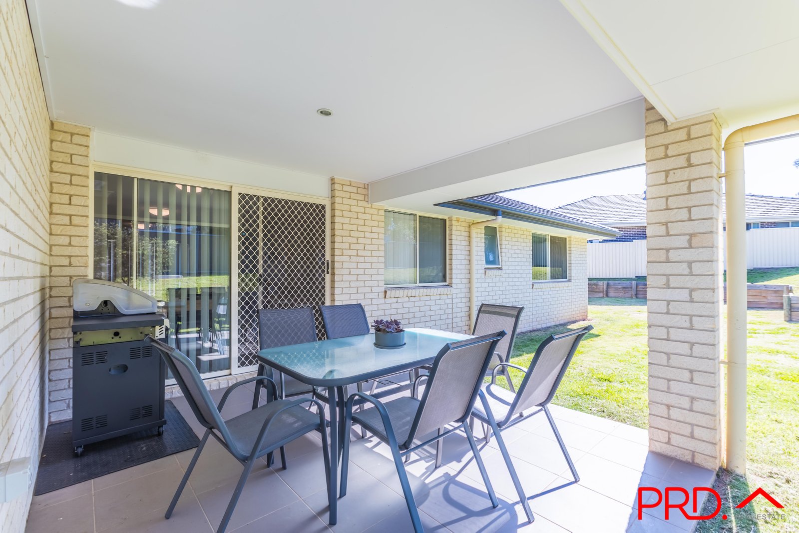 26 Regal Park Road TAMWORTH 21