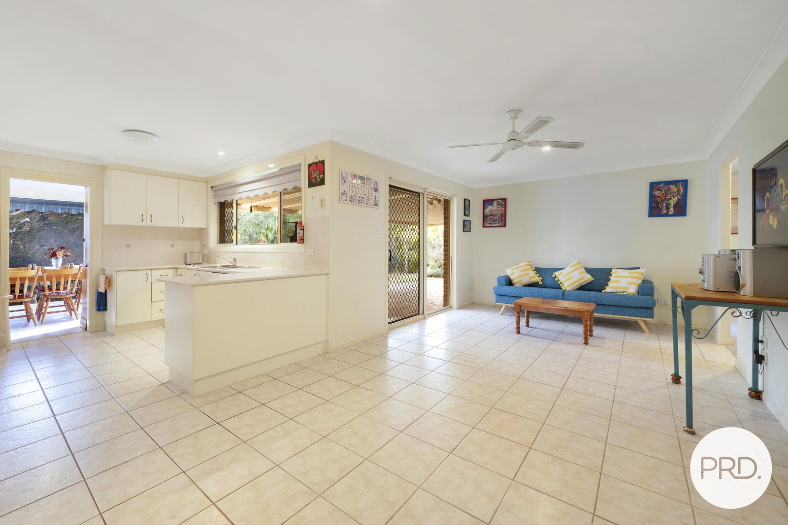 26 Reliance Crescent LAURIETON 8