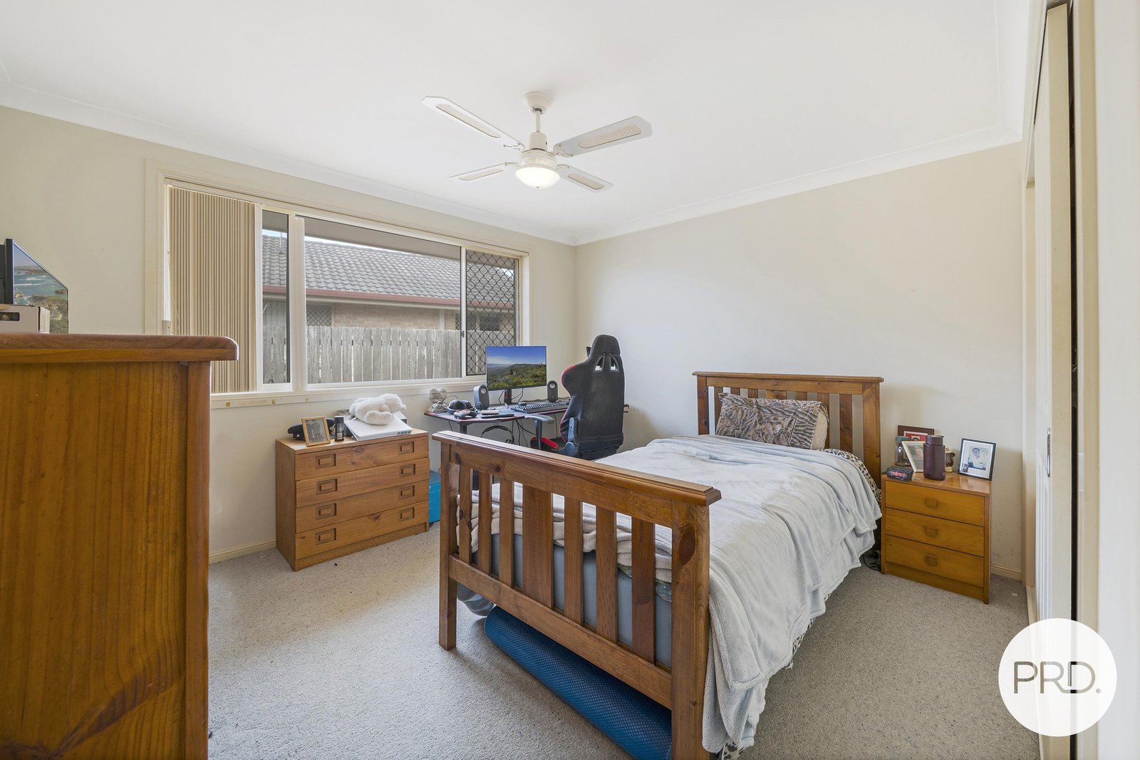 26 Reliance Crescent LAURIETON 12