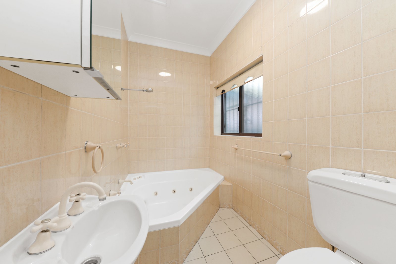 26 Ripon Way ROSEBERY 6