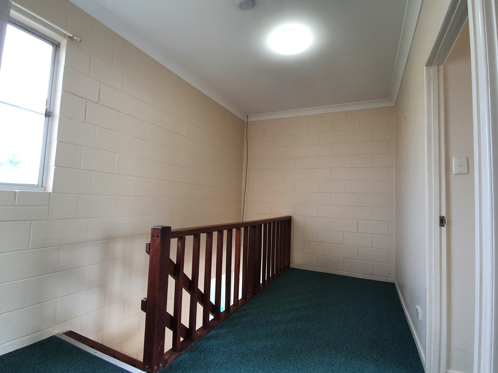 2/6 Robert Street PROSERPINE 12