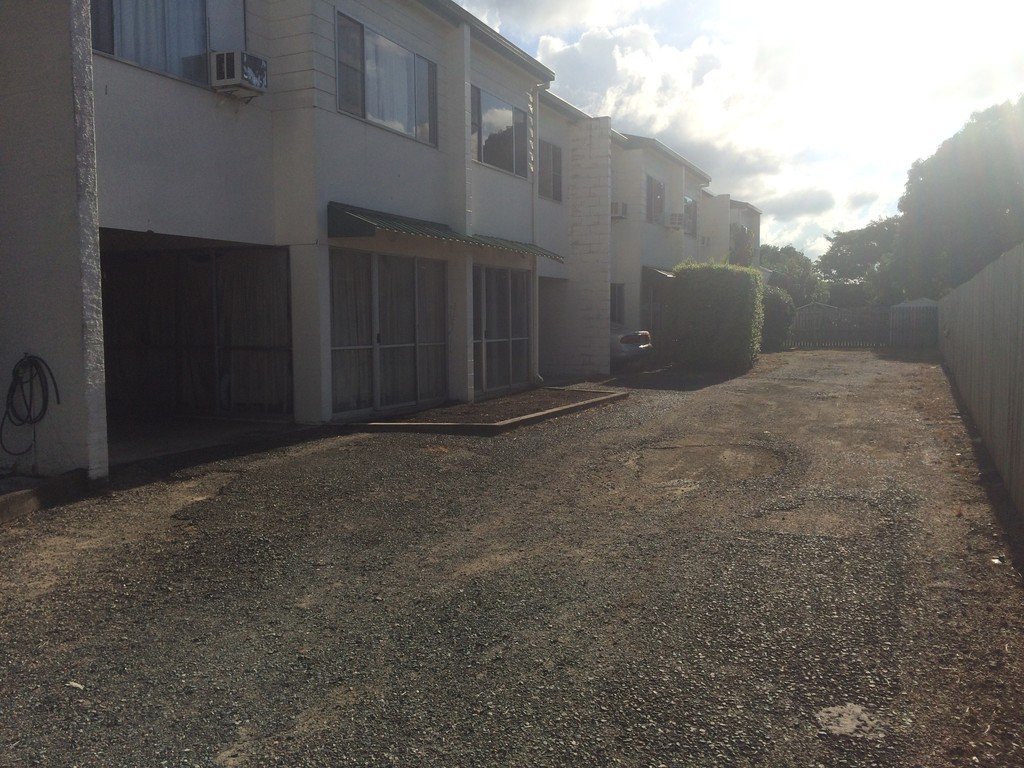 2/6 Robert Street PROSERPINE 2