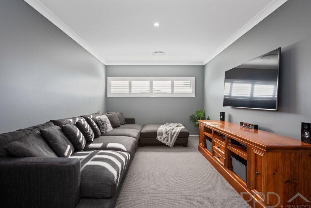 26 Rockmaster Street CHISHOLM 4