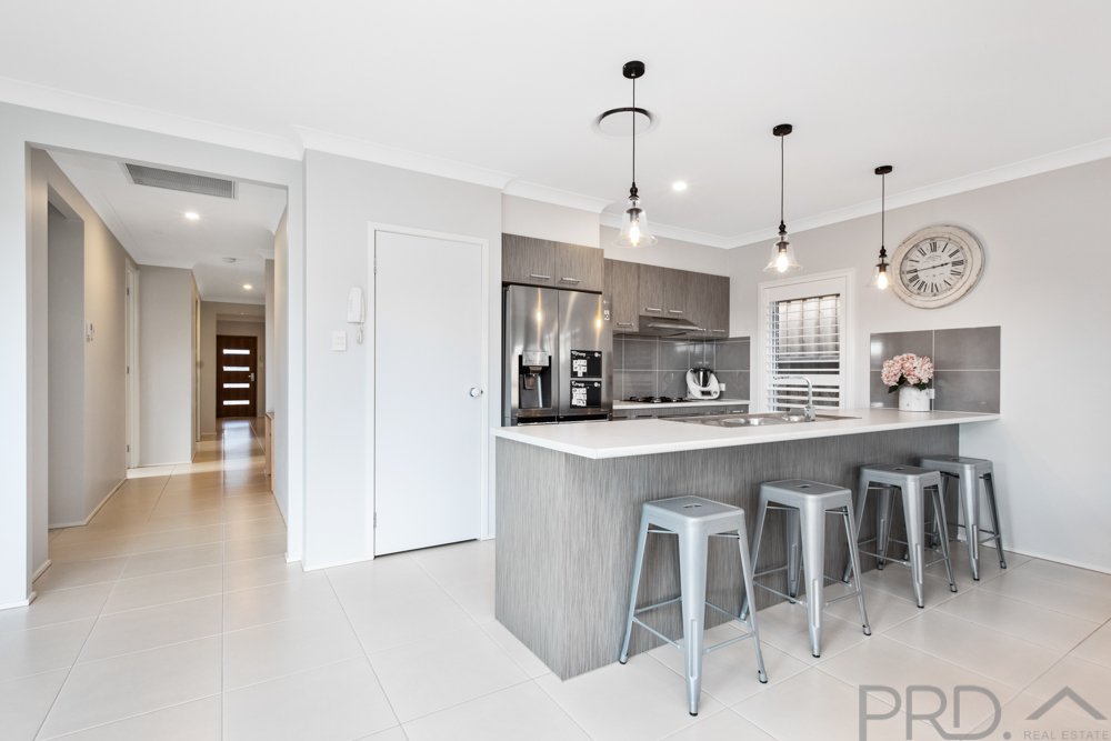 26 Rockmaster Street CHISHOLM 5