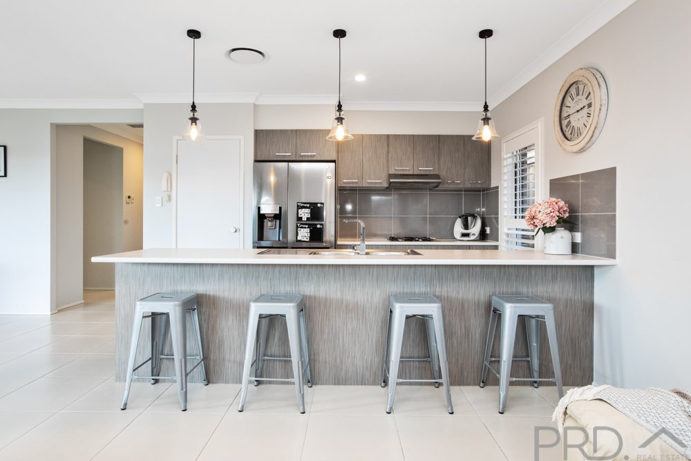 26 Rockmaster Street CHISHOLM 6