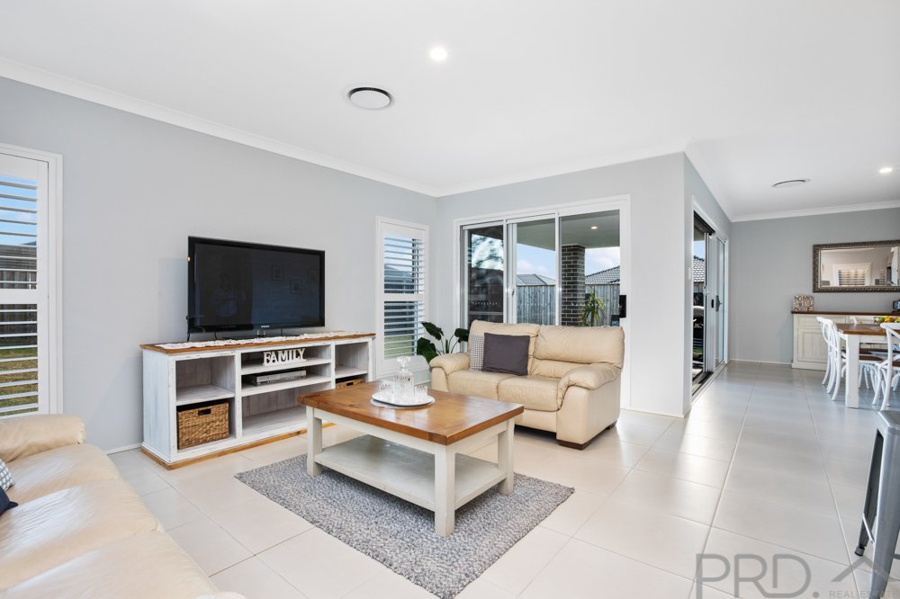 26 Rockmaster Street CHISHOLM 8