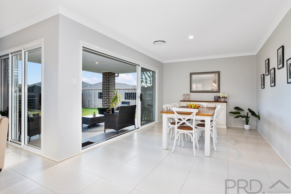 26 Rockmaster Street CHISHOLM 9