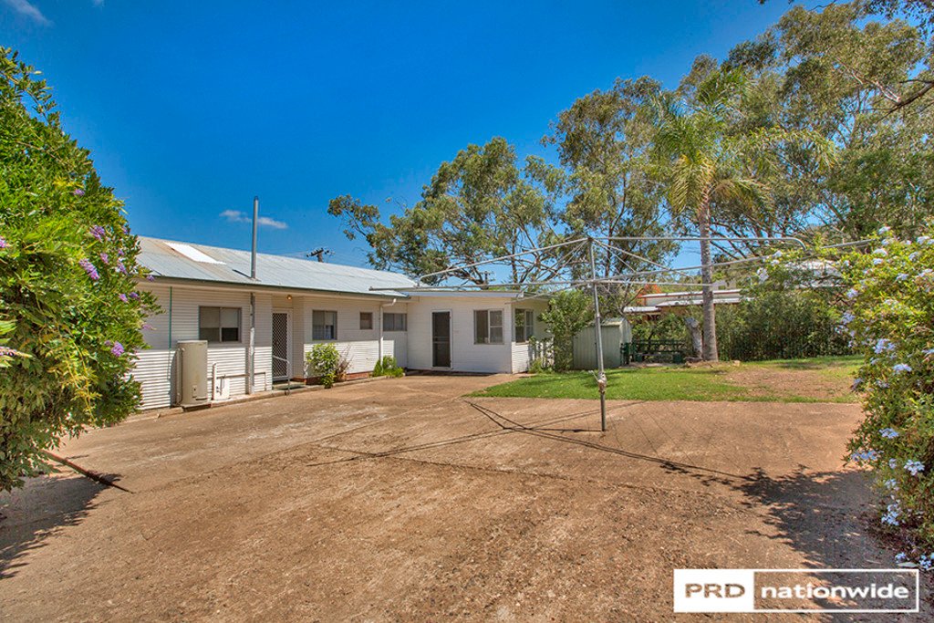 26 Rosedale Avenue TAMWORTH 2