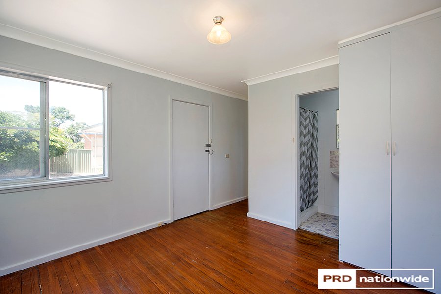 26 Rosedale Avenue TAMWORTH 9