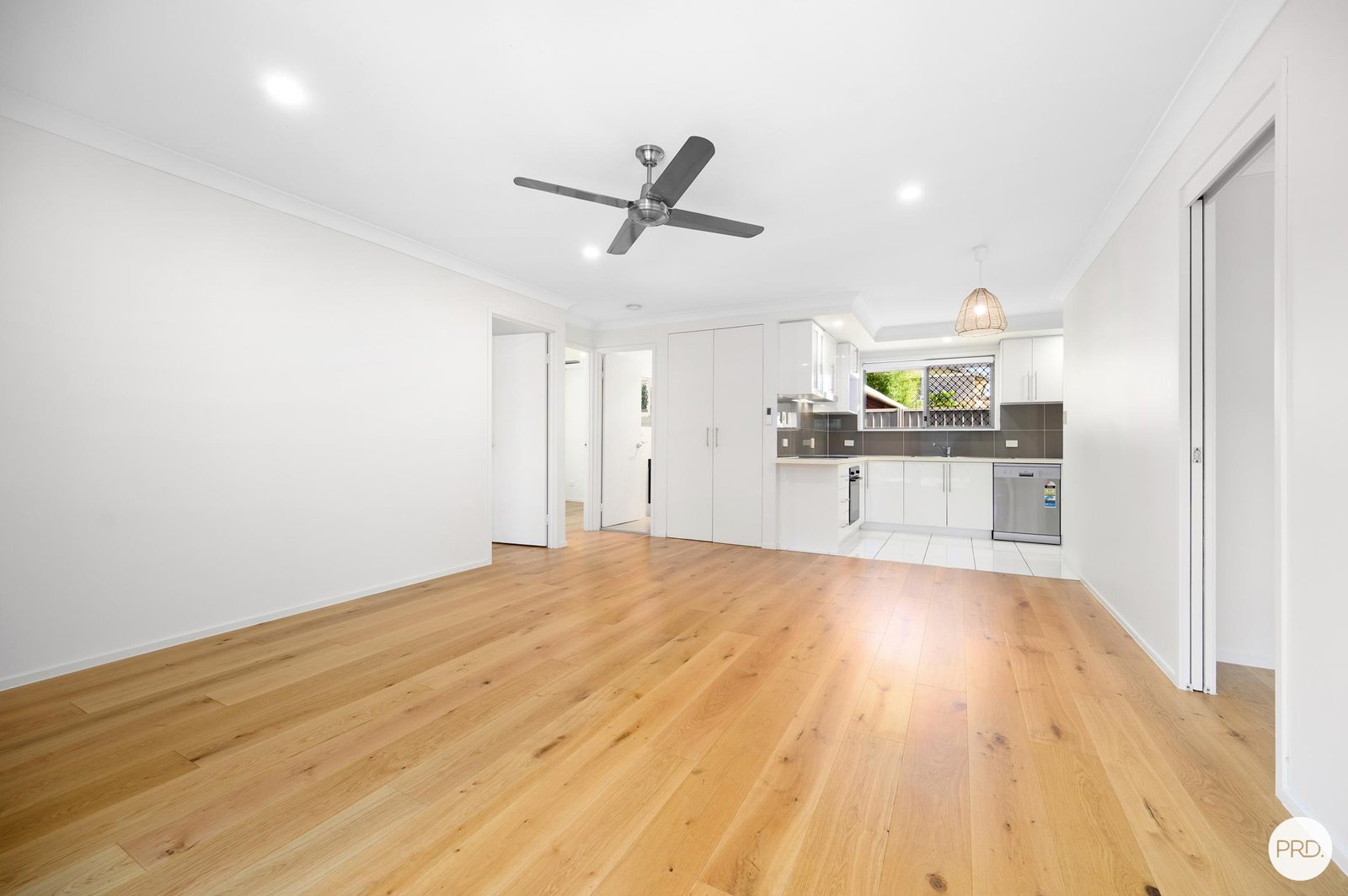 2/6 Royal Palm Court SOUTHPORT 2