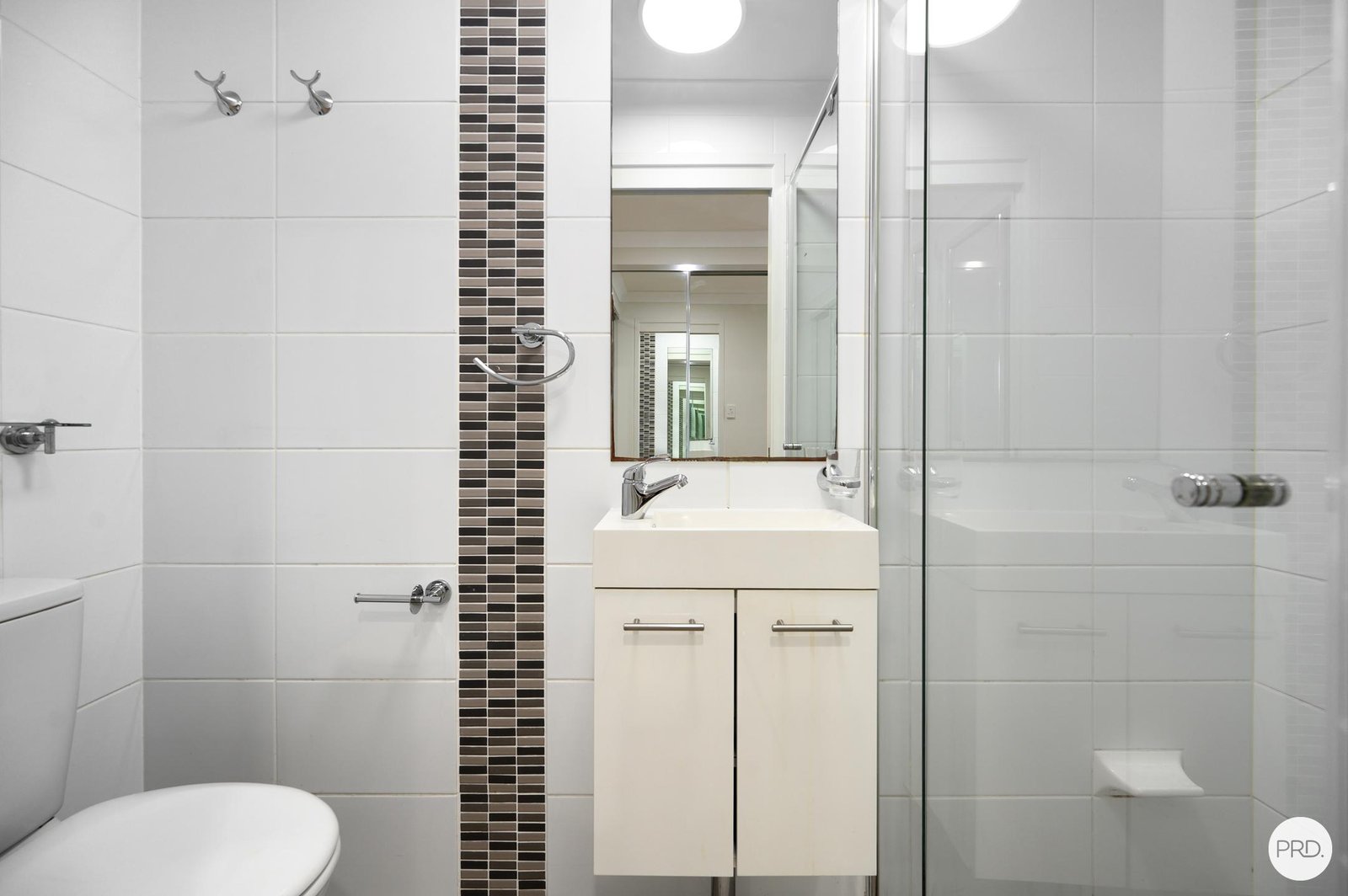 2/6 Royal Palm Court SOUTHPORT 6