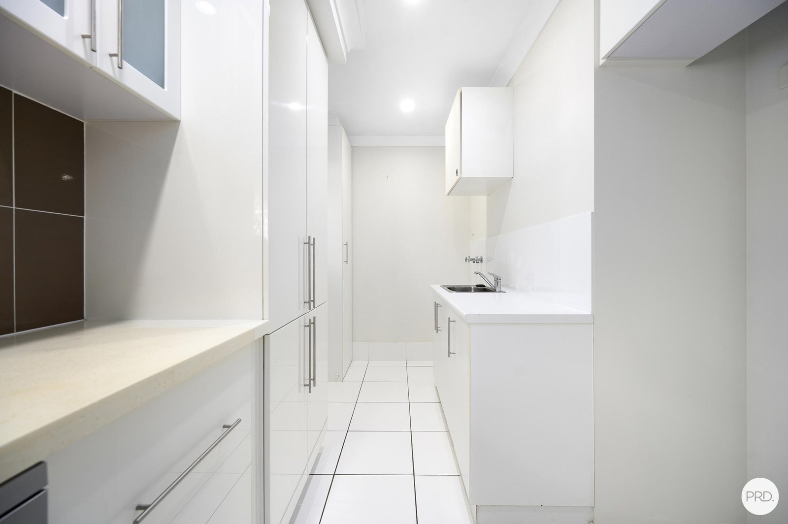 2/6 Royal Palm Court SOUTHPORT 10