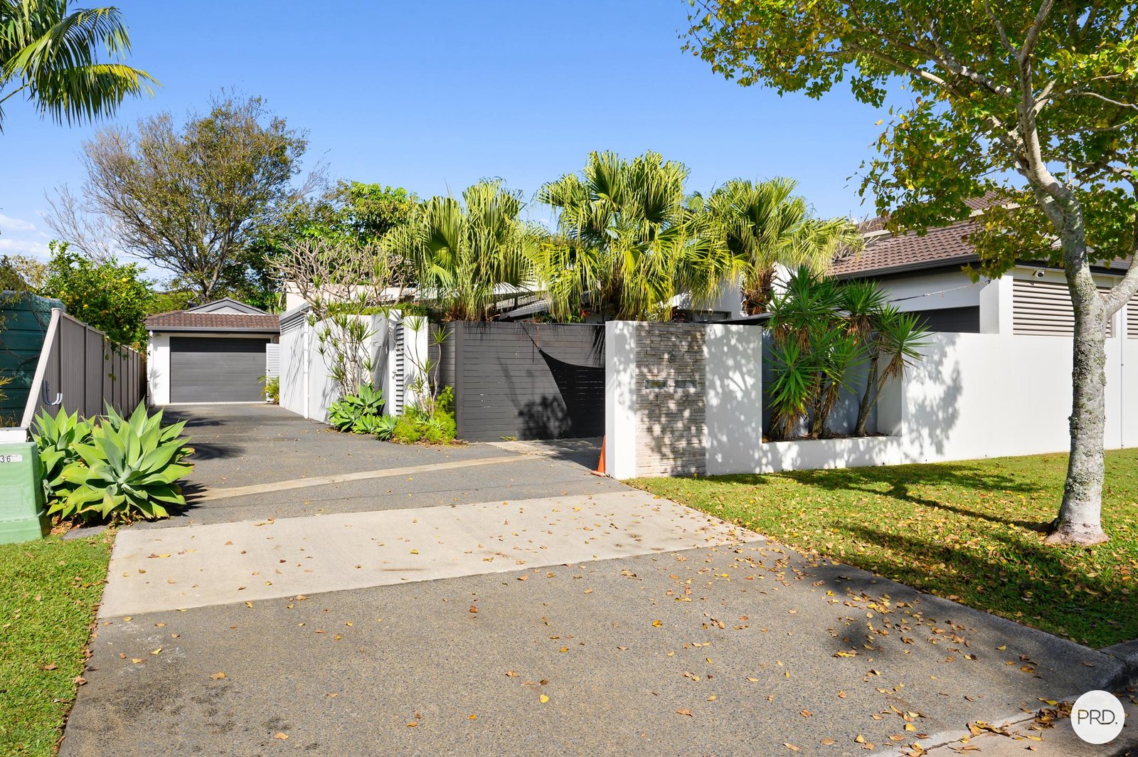 2/6 Royal Palm Court SOUTHPORT 11