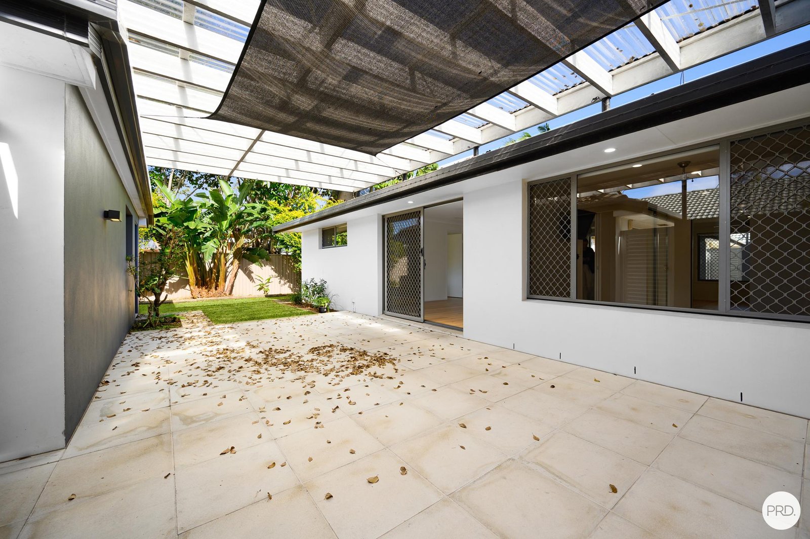 2/6 Royal Palm Court SOUTHPORT 12