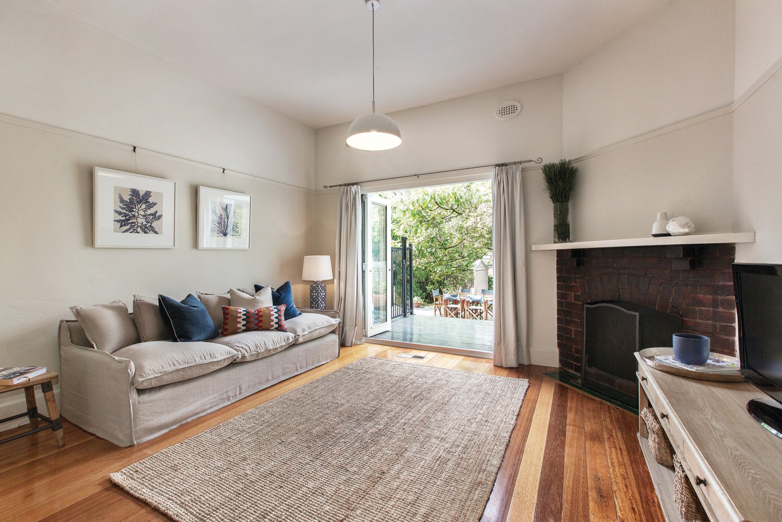 26 Salisbury Avenue, Mont Albert, VIC