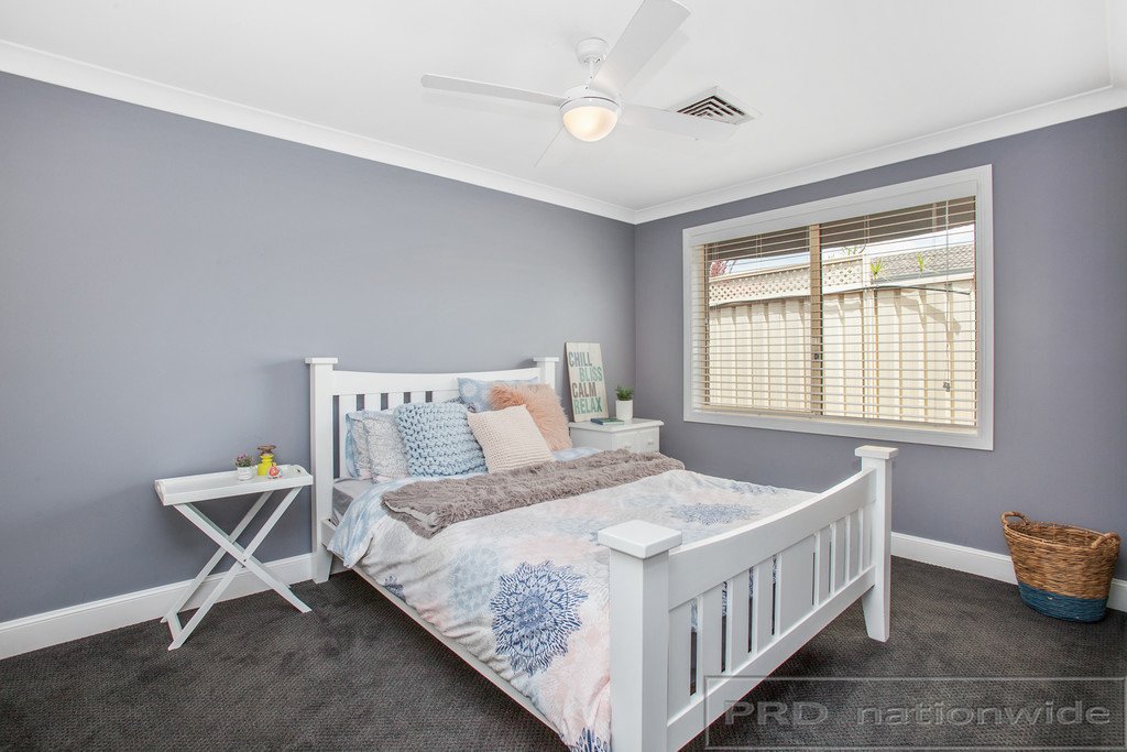 26 Sandalwood Avenue THORNTON 17