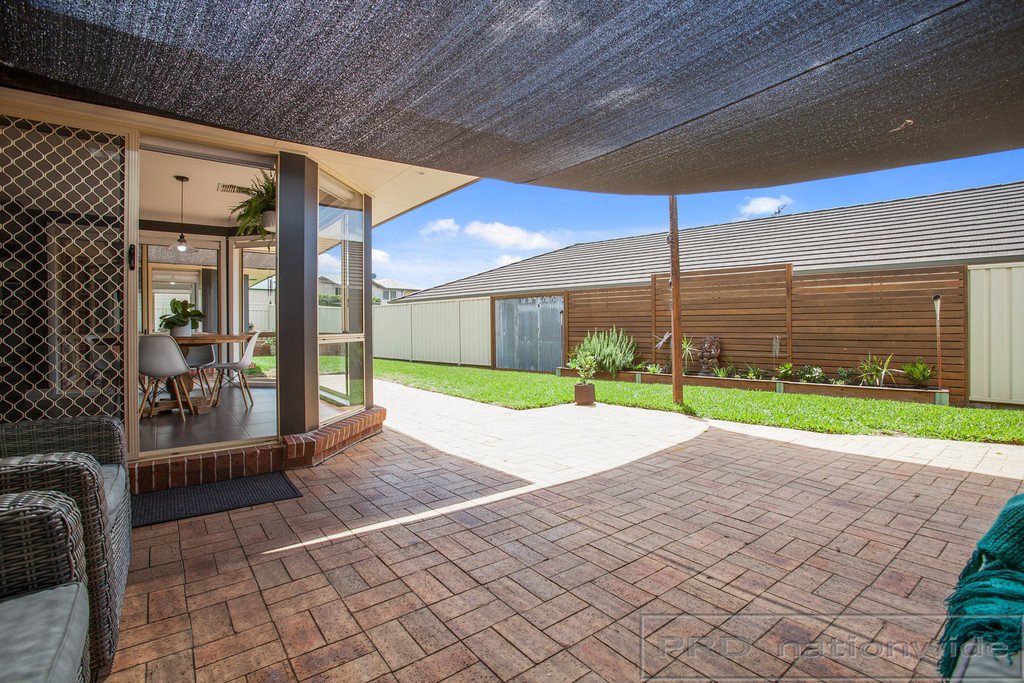 26 Sandalwood Avenue THORNTON 22