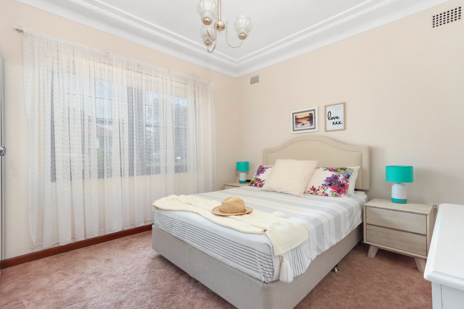 26 Seaforth Avenue OATLEY 3