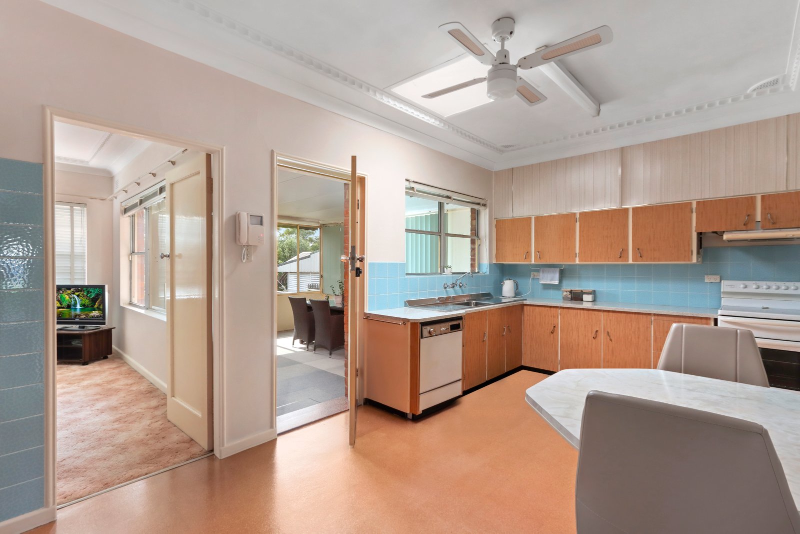 26 Seaforth Avenue OATLEY 5