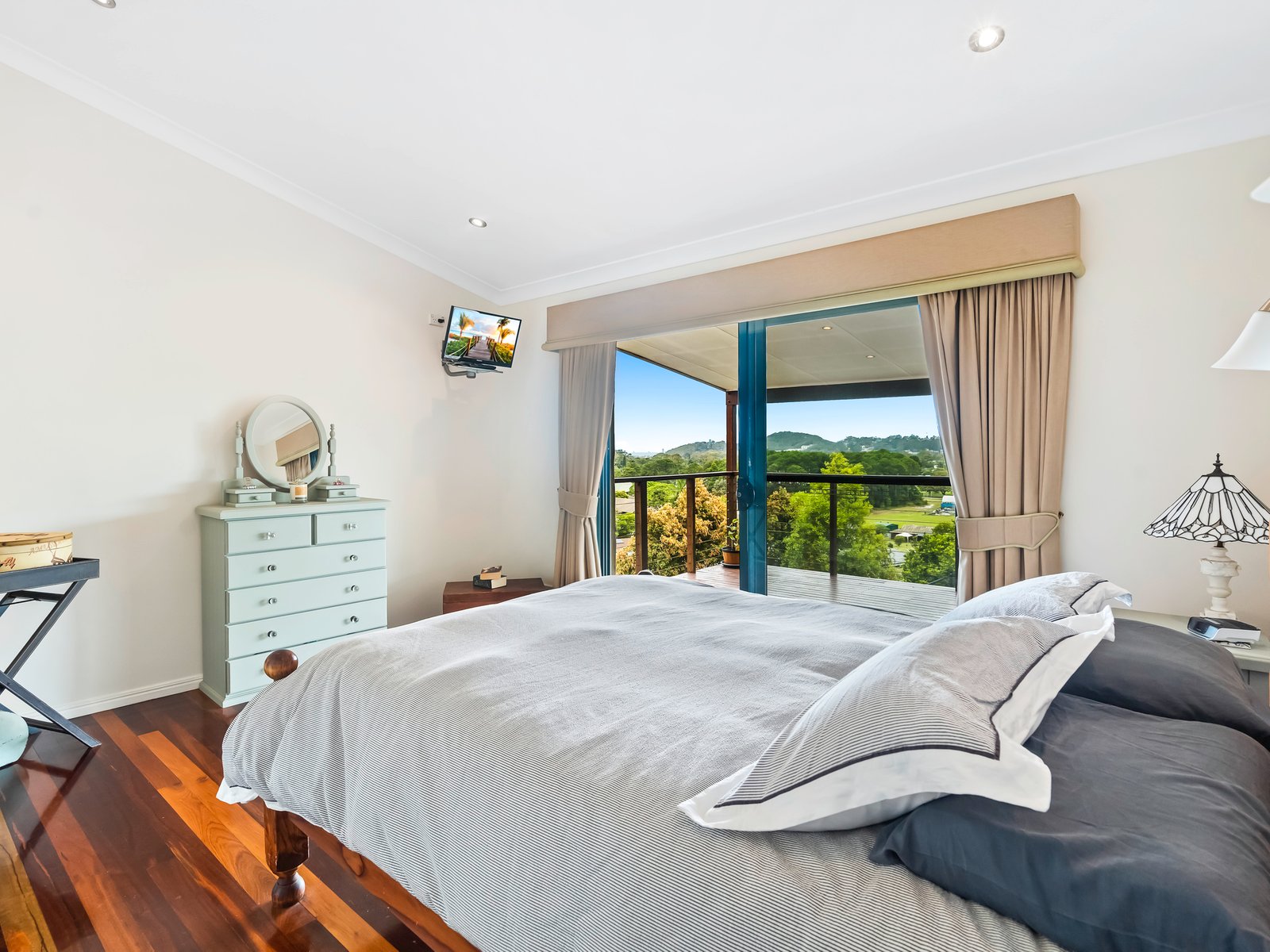 26 Seaview Parade ELANORA 10