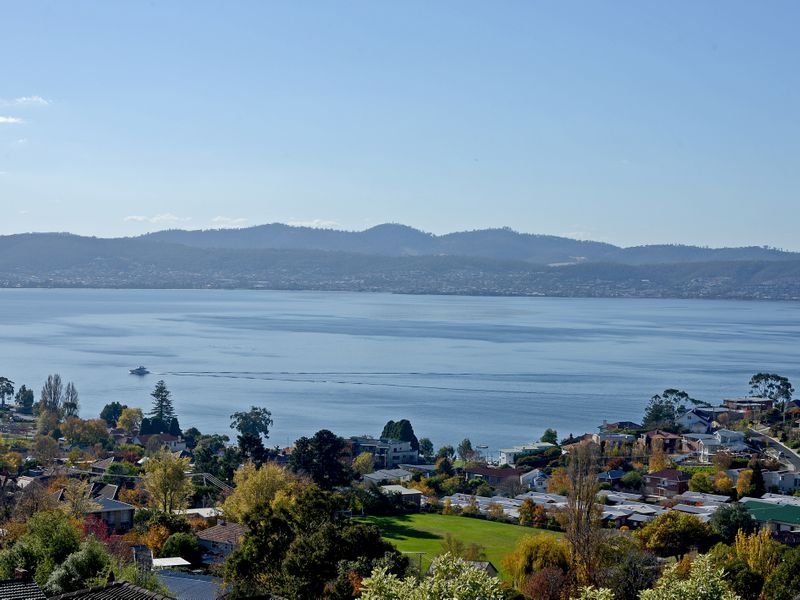 26 Shepherd Street SANDY BAY 22