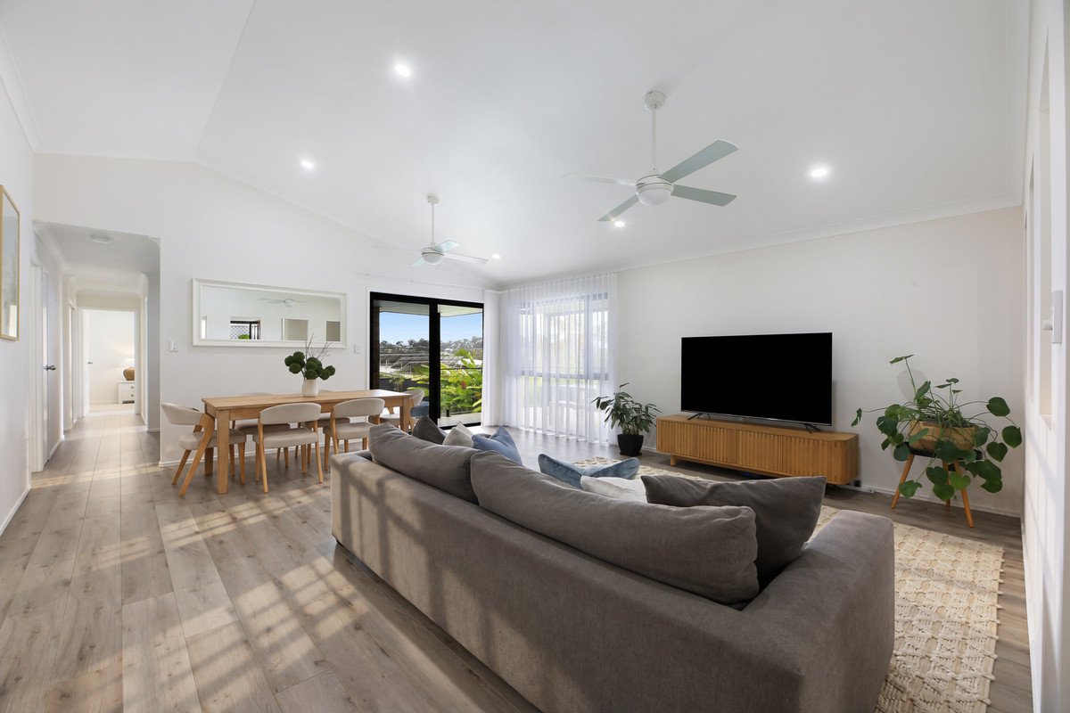 26 Sirec Way BURLEIGH HEADS 9