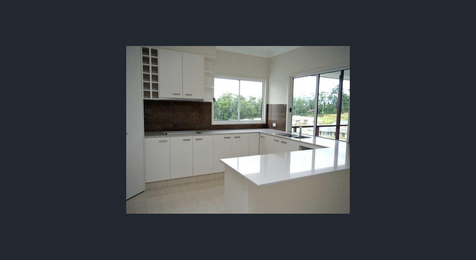 26 Snowwood Street REEDY CREEK 2