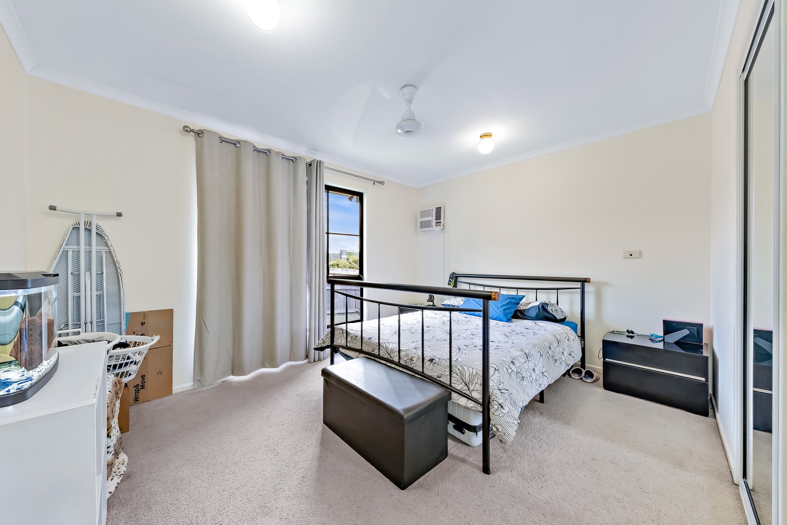 26 South Molle Blvd  CANNONVALE 6