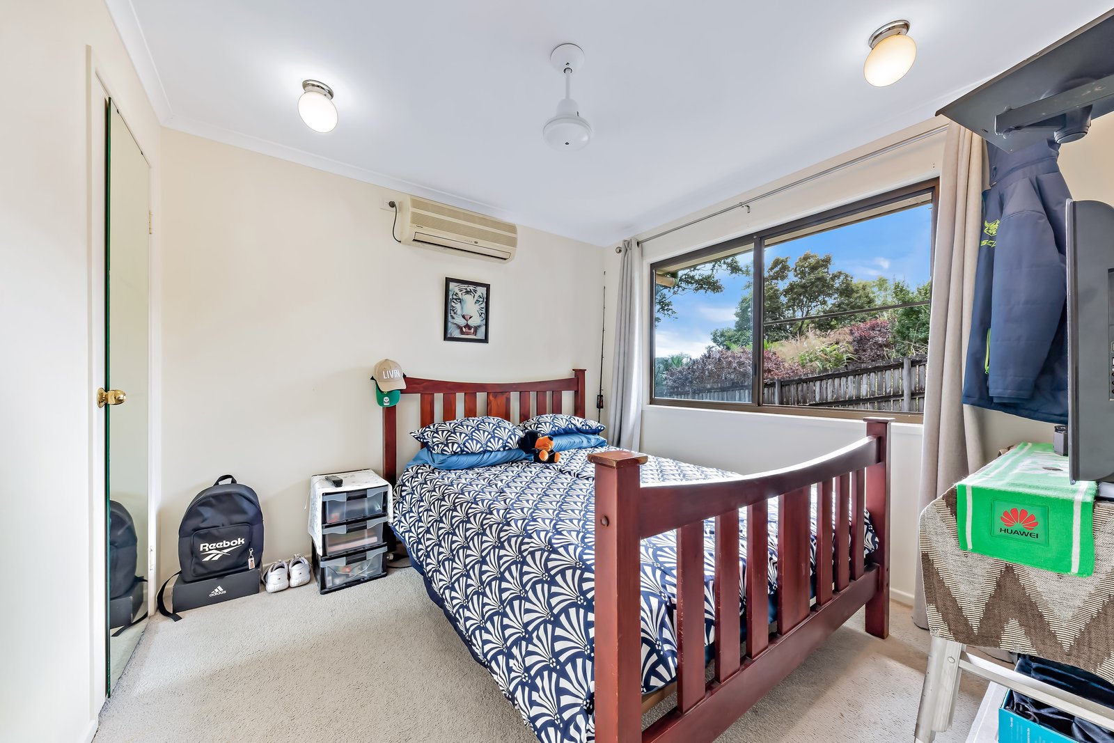 26 South Molle Blvd  CANNONVALE 8