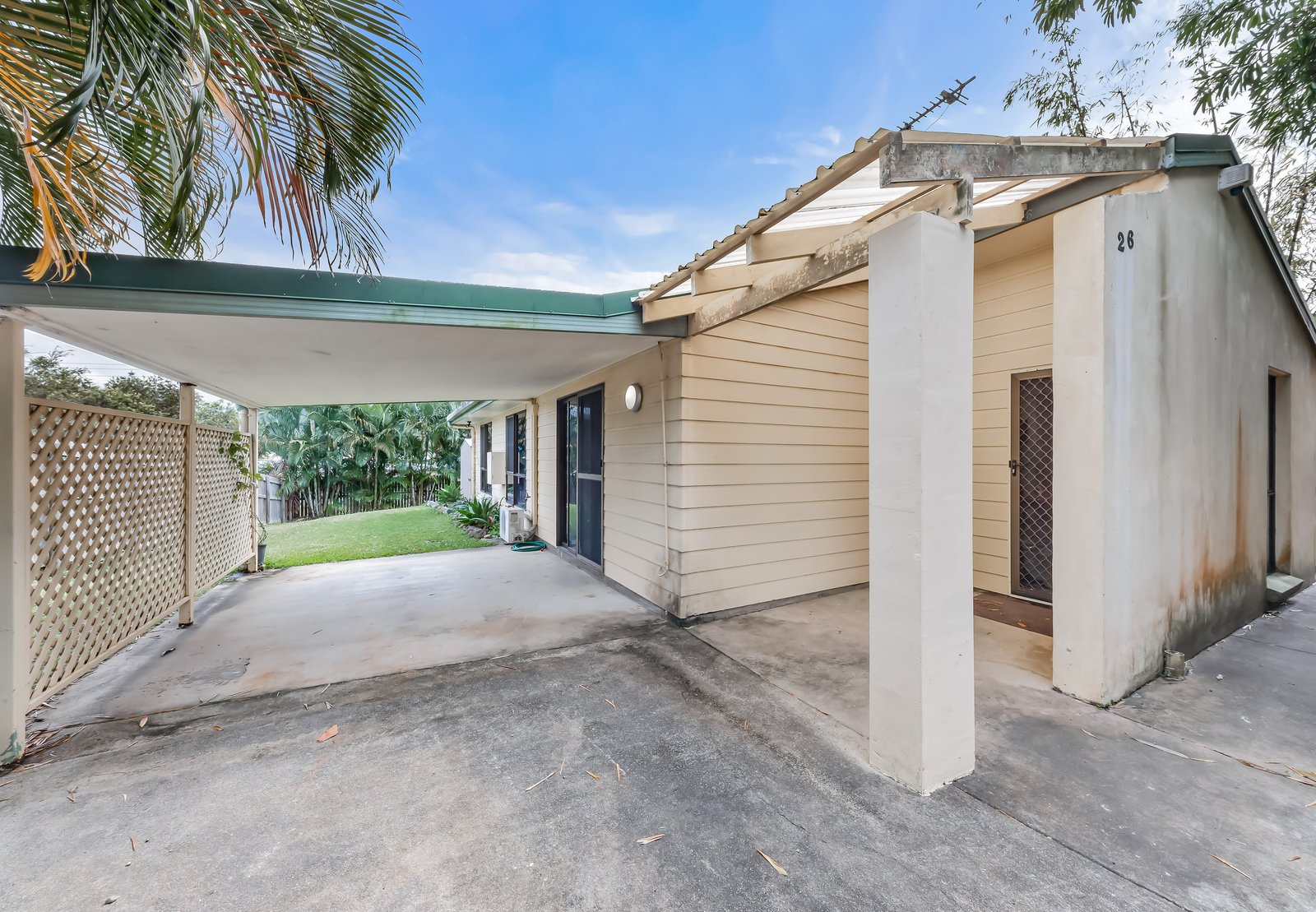 26 South Molle Blvd  CANNONVALE 10