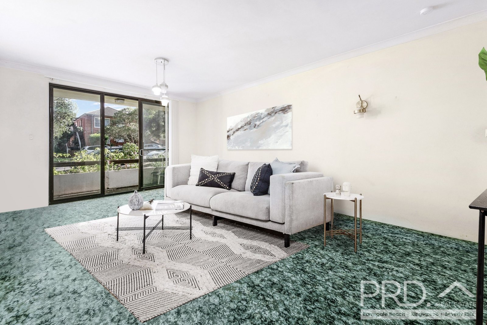 2/6 St Georges Parade HURSTVILLE 2