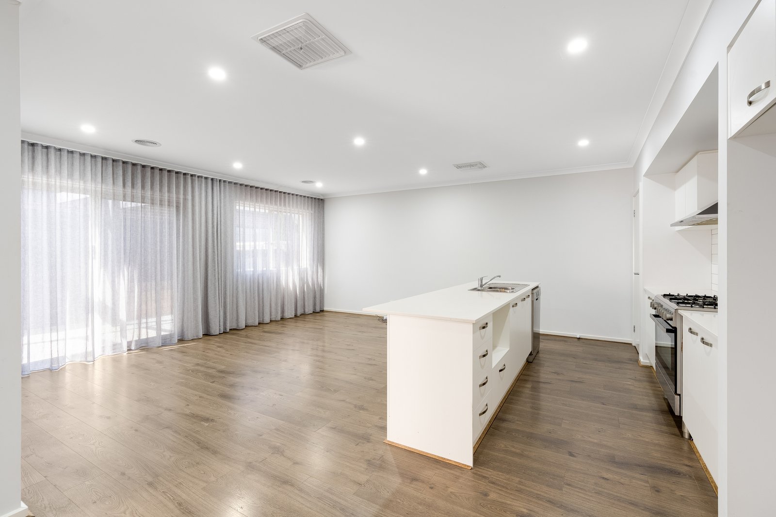 Gallery: 26 Stephenson Drive