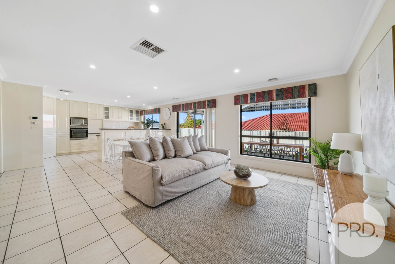 26 Stirling Boulevard TATTON 5