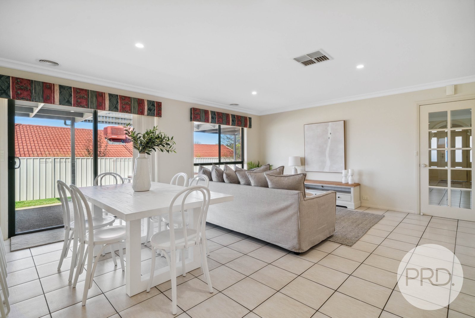 26 Stirling Boulevard TATTON 6