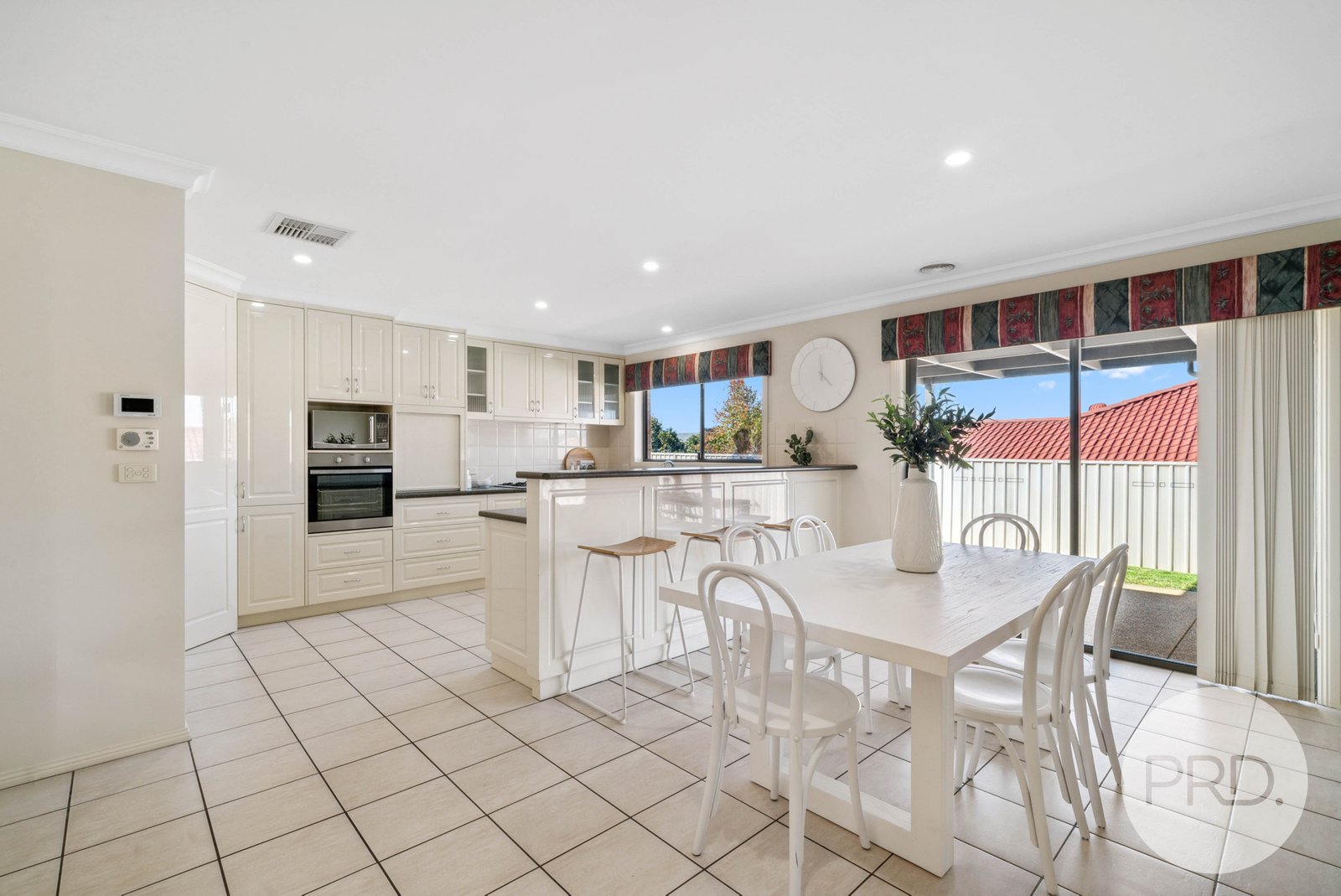 26 Stirling Boulevard TATTON 8