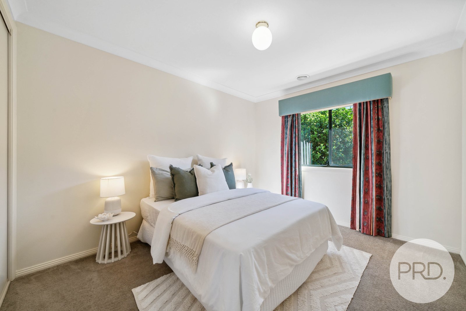 26 Stirling Boulevard TATTON 13