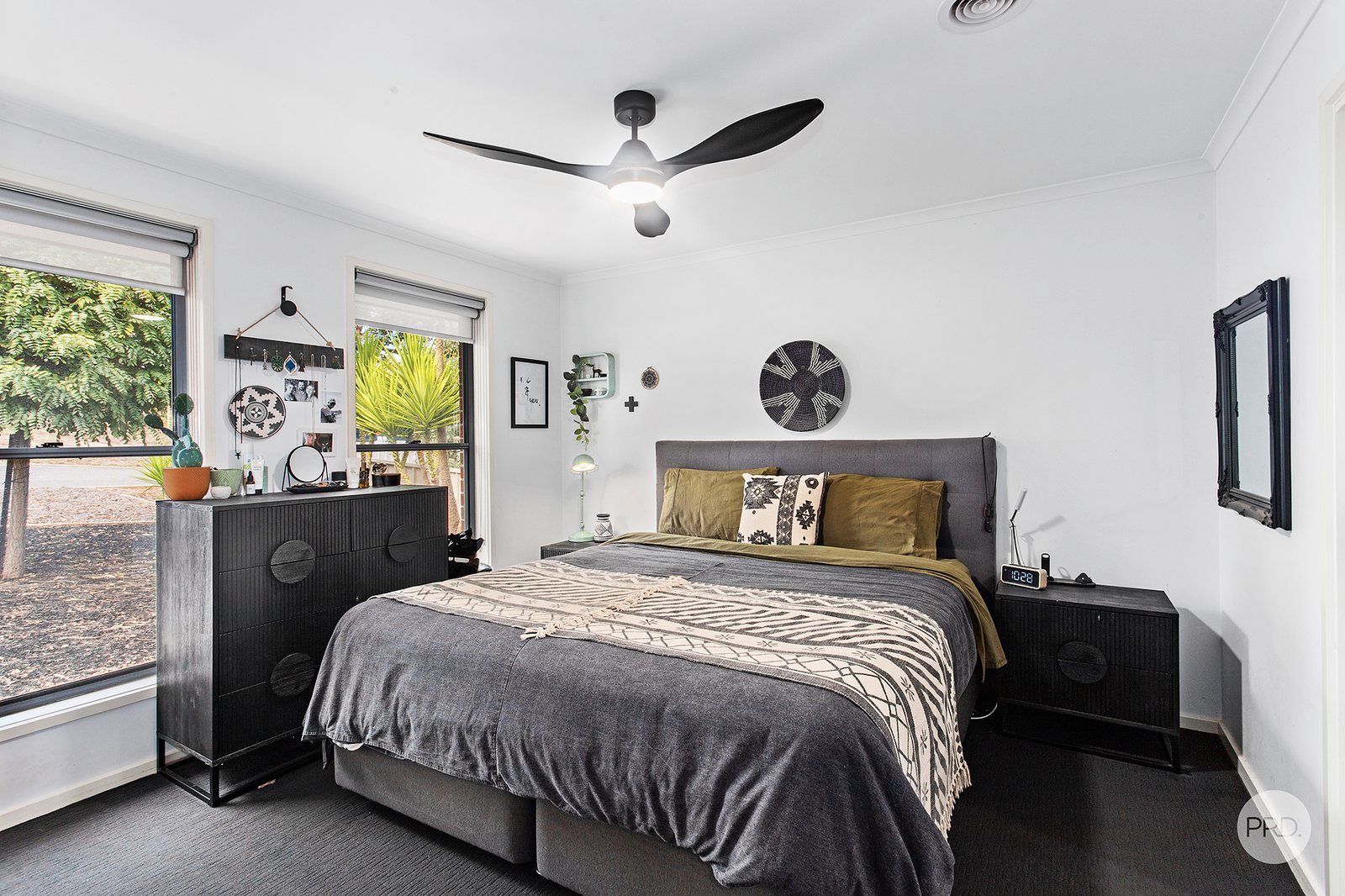 26 Stoneham Street GOLDEN SQUARE 6