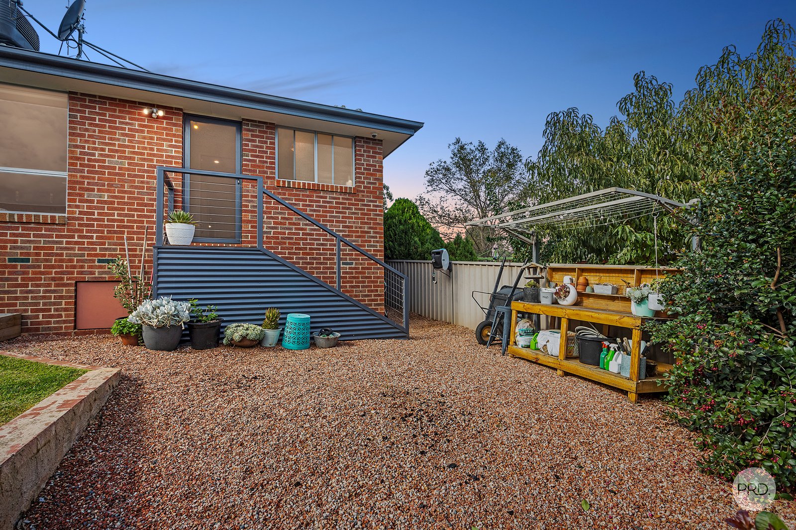 26 Stoneham Street GOLDEN SQUARE 16