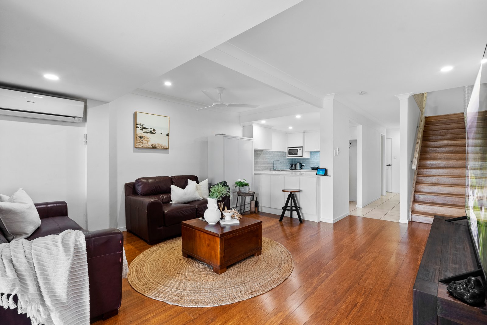 2/6 Sunbird Street BURLEIGH WATERS 8