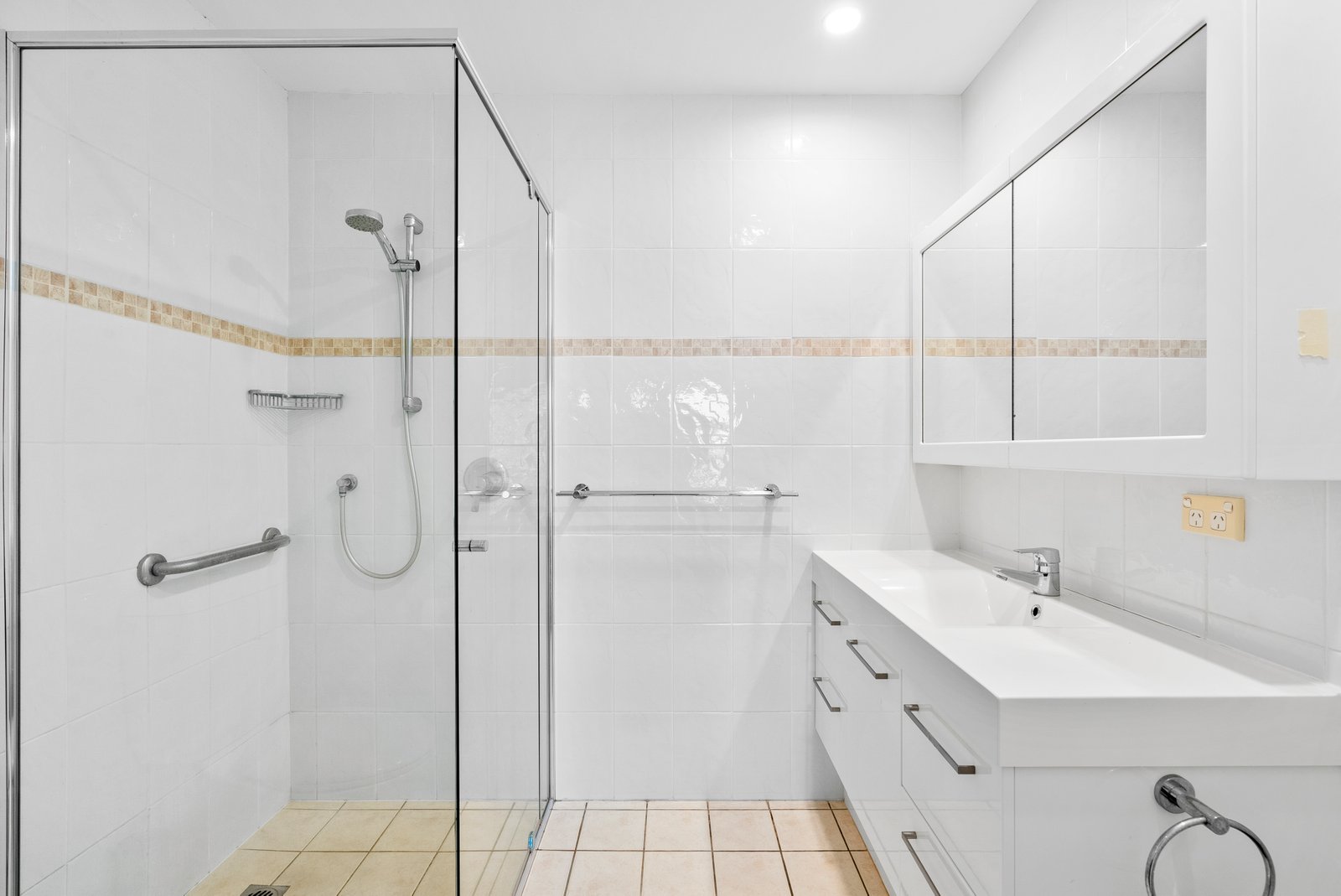 2/6 Sunbird Street BURLEIGH WATERS 15